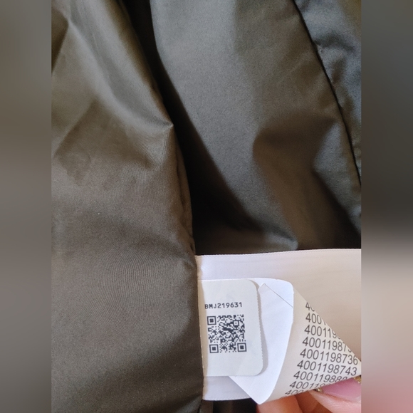 The North face women's winter parka/ jacket - Picture 5 of 5